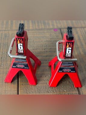Set of 2 Red 1/10 Scale RC Truck Jack Stands - 6 Ton Style Realistic Props